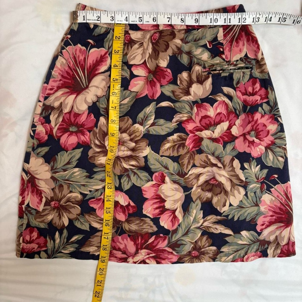 Red, Green, Gold and Navy‎ Floral Print Cotton Women's Skirt Vintage 90s - Picture 5 of 8